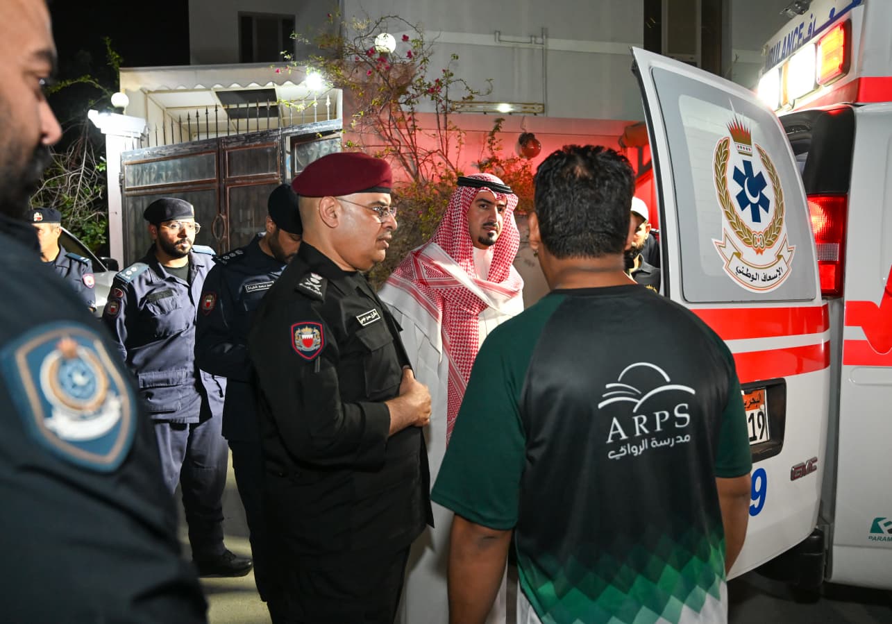 توفير الدعم الكامل للمتضررين ..   رئيس الشرطة ومحافظ العاصمة يتفقدان  المنازل المتضررة جراء العدوان الإيراني السافر في سترة<